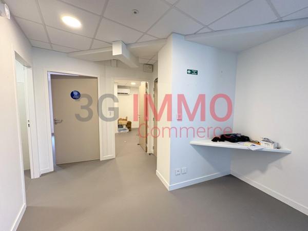 Location / Local Commercial à Chauray (79180)