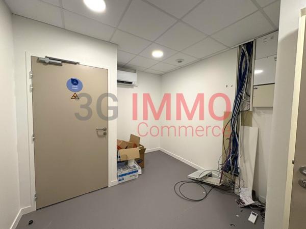 Location / Local Commercial à Chauray (79180)