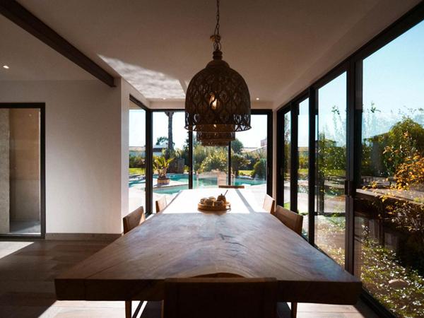 Incroyable villa de haut standing  de 205 m² sur un terrain de 2000 m² avec piscine