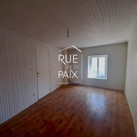 86140 SAINT GENEST D AMBIERE A LOUER - Appartement T3 Saint-Genest-D'Ambière