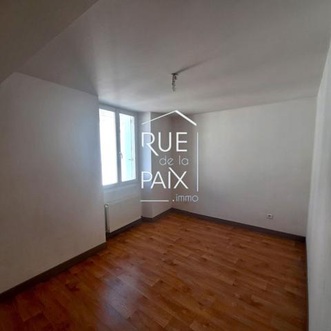 86140 SAINT GENEST D AMBIERE A LOUER - Appartement T3 Saint-Genest-D'Ambière