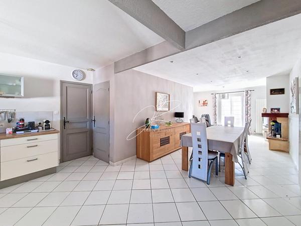 Maison T6 5 chambres 117 m² piscine garage