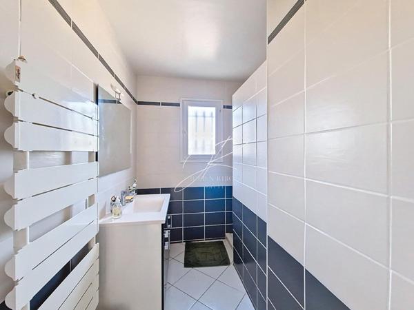 Maison T6 5 chambres 117 m² piscine garage