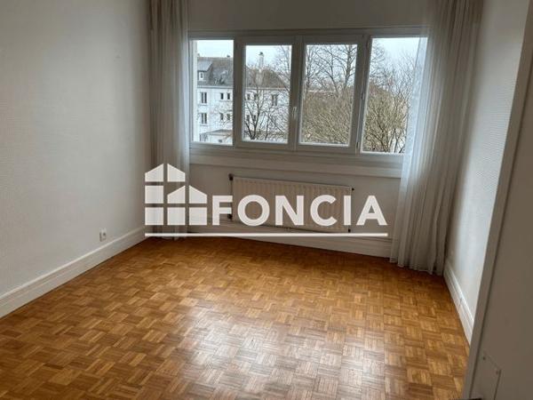 Location Appartement 6 pièces 112.9 m² - 14 SQUARE CLISSON Lorient 56100