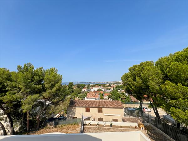 Appartement Rognac 3 pièces 45.98 m2 + terrasse de 25m2