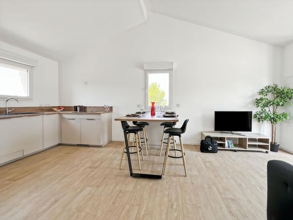 Appartement Rognac 3 pièces 45.98 m2 + terrasse de 25m2