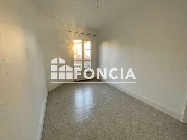 Location Studio 27.1 m² - 13 RUE CUVIER Saint Etienne 42100