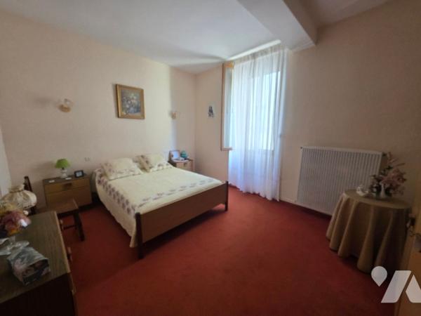 Maison de village 180 m² avec grand garage et beaux volumes – Proche Marmande