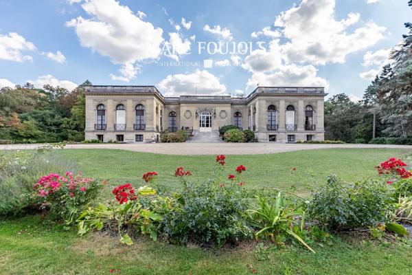 Propriété de prestige au coeur d’un parc de plus de 4 hectares…