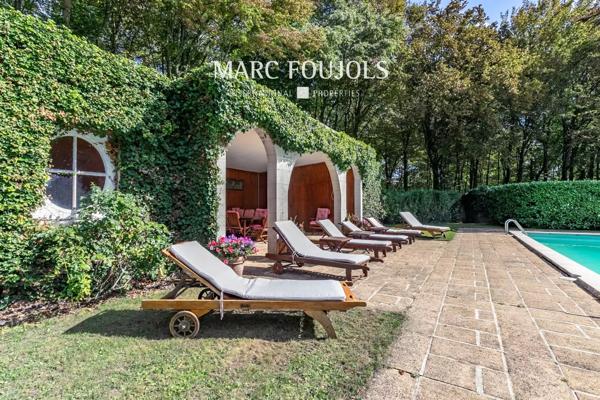 Propriété de prestige au coeur d’un parc de plus de 4 hectares…