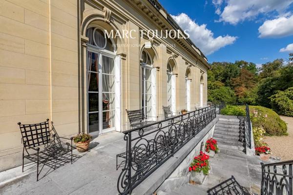 Propriété de prestige au coeur d’un parc de plus de 4 hectares…