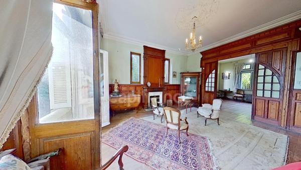 Dpt Cotes d’Armor (22), à vendre BINIC, maison de maître à rénover P11 de 260m² -Terrain de 4000m²- aperçu mer.