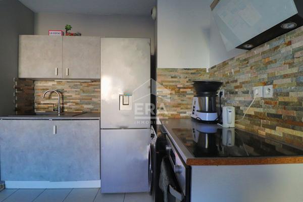 Appartement à vendre 13011 Marseille 2 pièces récent terrasse vue dégagée parking