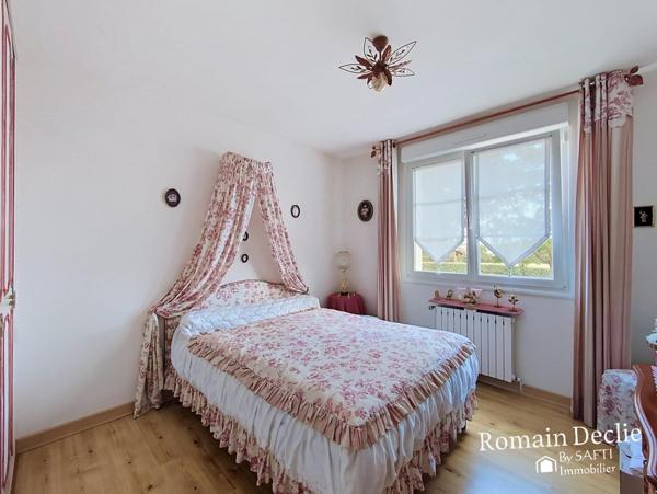 Maison de famille de 140m², 5/6 chambres, sous sol et jardin de 2500m²