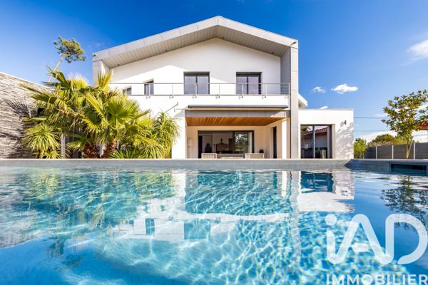 Maison à vendre 6 pièces 260 m² Anglet