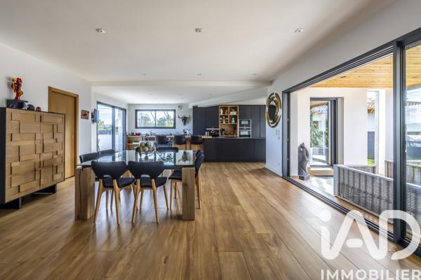 Maison à vendre 6 pièces 260 m² Anglet