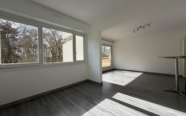 Appartement à louer    5 pièces • 98,07 m2 Noisy-le-Grand