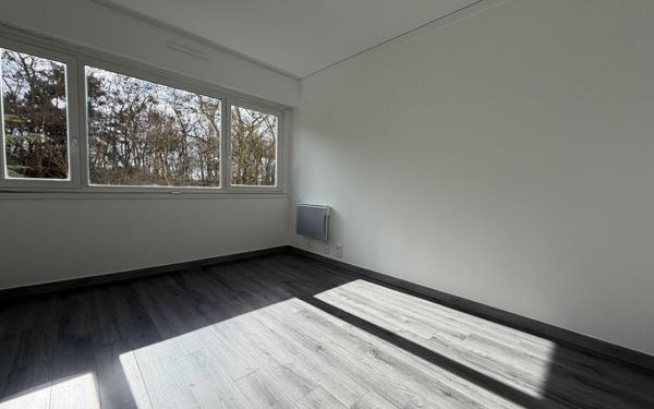 Appartement à louer    5 pièces • 98,07 m2 Noisy-le-Grand