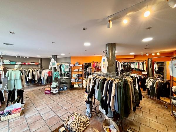 Fonds de commerce – Prêt-à-porter enfant – Emplacement premium proche port LA CIOTAT