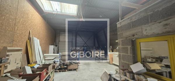 Local d'activites 240 m² à louer SERVON-SUR-VILAINE (réf : 35.6833)