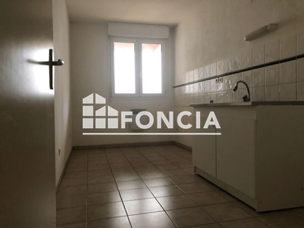 Location Appartement 4 pièces 84.07 m² - 2 RUE CHARLES CABROLIER Beziers 34500