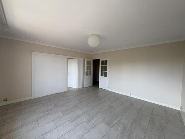 Appartement T4 à louer - 75 m² (réf : 544191)