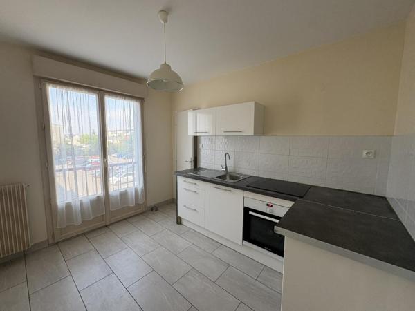 Appartement T4 à louer - 75 m² (réf : 544191)