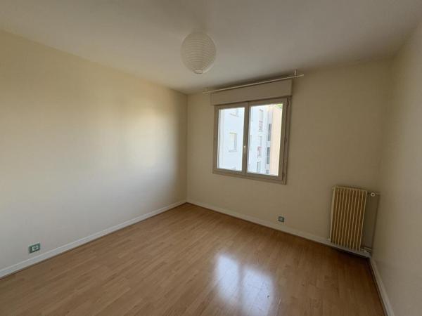 Appartement T4 à louer - 75 m² (réf : 544191)