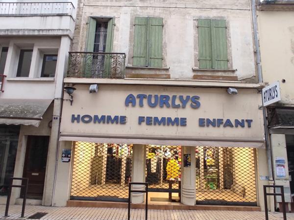Immeuble Traversant : Emplacement N°1 sur les 2 Rues les plus Commerçantes