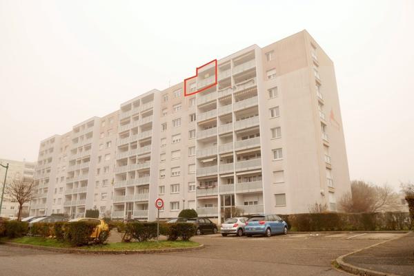 APPARTEMENT T3 DERNIER ETAGE, BALCON ET STATIONNEMENT