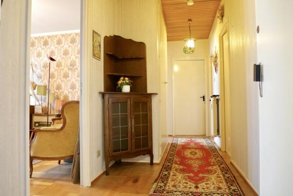 APPARTEMENT T3 DERNIER ETAGE, BALCON ET STATIONNEMENT