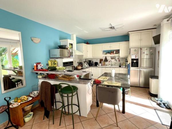 Maison familiale en excellent état – Secteur Ver-sur-Mer – Environnement calme et hors lotissemen