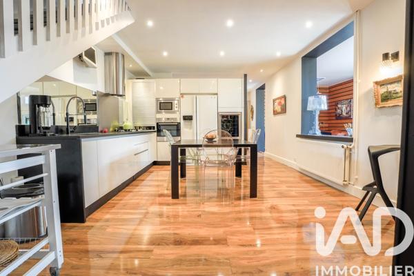 Maison à vendre 4 pièces 158 m² Bourg-en-Bresse