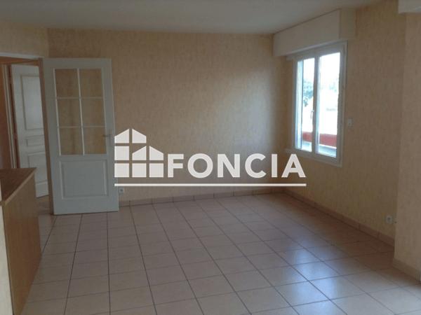 Location Appartement 2 pièces 41.6 m² - 170 RUE DE FOUGERES Rennes 35700