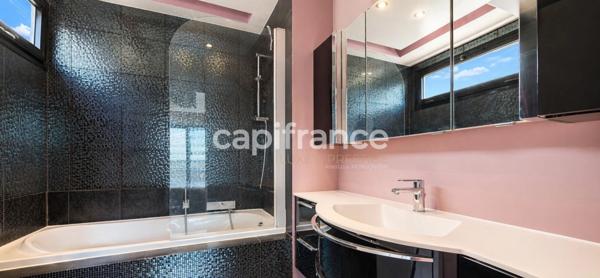 Bien rare et exclusif – Duplex 5 pièces, 4 terrasses et 1 rooftop privatif, vue Tour Eiffel – Paris 16ᵉ