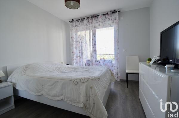 Appartement 3 pièces de 70 m² à Cannes-Écluse (77130)