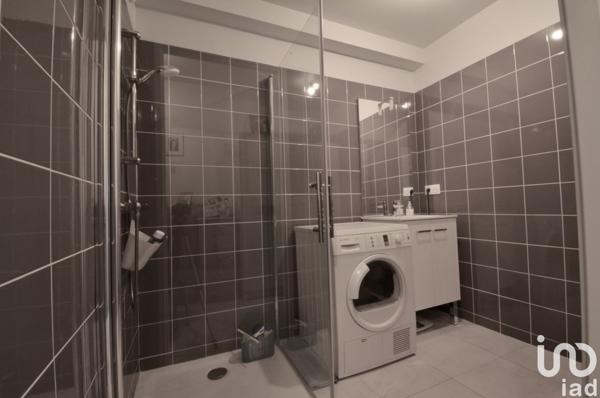 Appartement 3 pièces de 70 m² à Cannes-Écluse (77130)