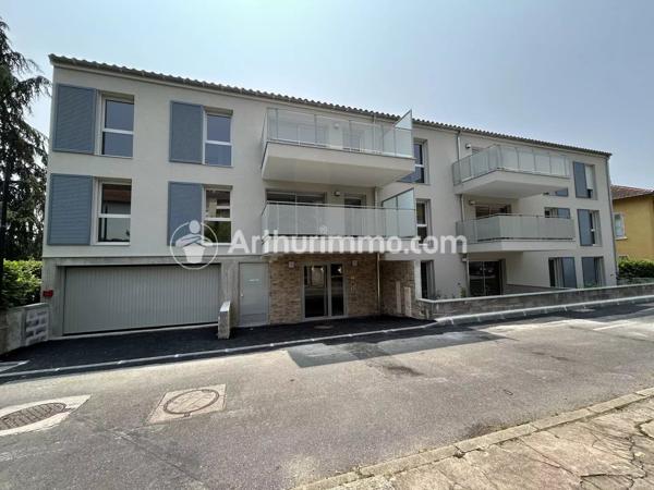 Location                                                      Appartement
                        
                     2 pièces                      45 m2                     à Trévoux