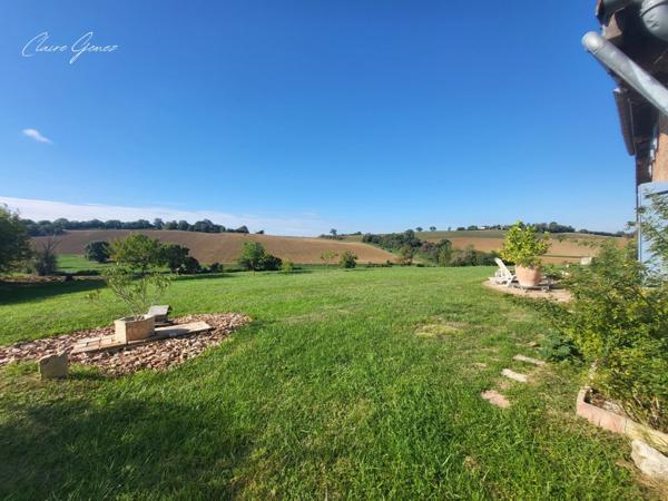 À 5 minutes de Cadours – Ferme en pierre rénovée de 245 m² avec dépendance et terrain arboré