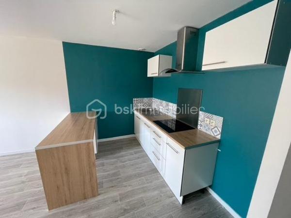 Immeuble entièrement loué de 6 appartements.
Immeuble de rapport. Sans période de carence. L'opportunité des investisseurs.