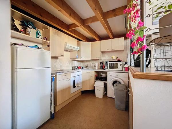 Location                                                      Appartement
                        
                     1 pièces                      32 m2                     à Clermont-Ferrand