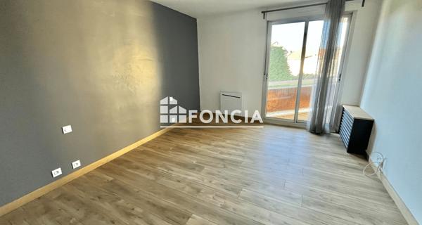 Location Appartement 3 pièces 76.02 m² - Tournon-sur-rhône 07300