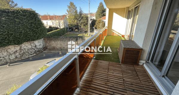 Location Appartement 3 pièces 76.02 m² - Tournon-sur-rhône 07300