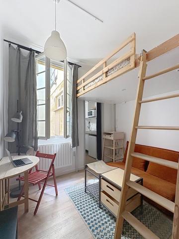Appartement entièrement rénové - Vendu meublé et équipé