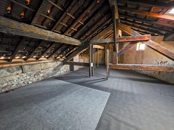 Immeuble 5 pièces - 112 m²