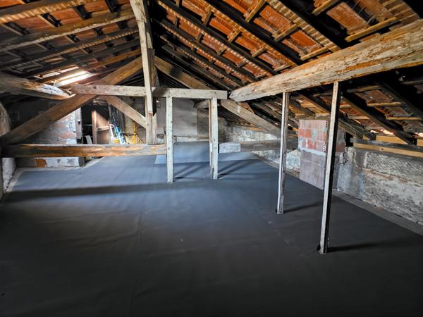 Immeuble 5 pièces - 112 m²