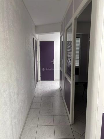 Location Bureau 1 pièces 11 m2 à Villeurbanne