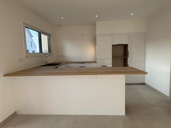 Maison Récente – 120 m², 4 Chambres, Jardin et Garage