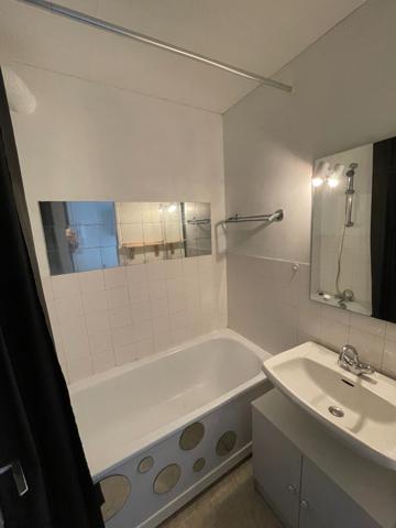 A LOUER BREST BELLEVUE APPARTEMENT DE TYPE 2 MEUBLE AVEC ASCENSEUR