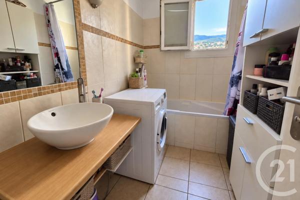 Appartement F3 à vendre  3 pièces - 57,76 m 2   BASTIA  - 202